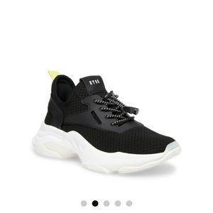 Steve Madden Myles Sneakers